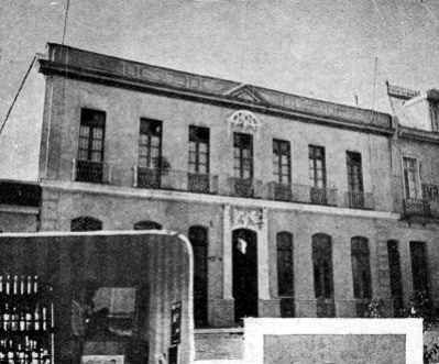 Hotel - El Caserón, ubicado frente a Plaza de Armas - 1890