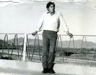 Juan Trujillo sobre Puente antiguo Ing. Marambio - 1971