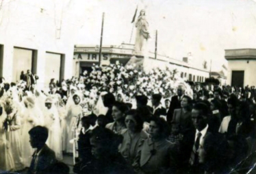 Procesión Religiosa 3 - Plaza de Armas - 1945