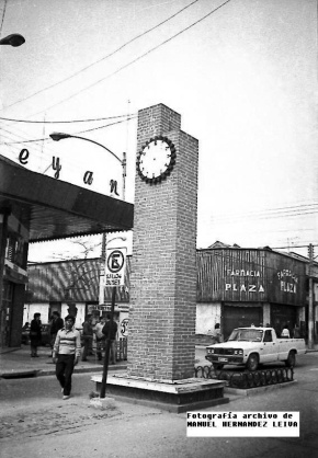reloj antiguo, esquina Vargas con Serrano, 1968